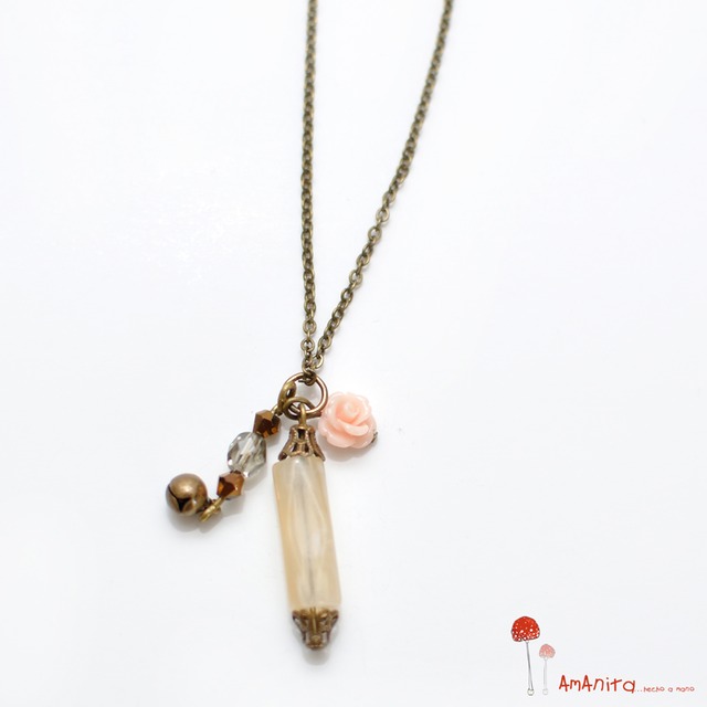 ¿Eres Romántica…? - Collar 1.1