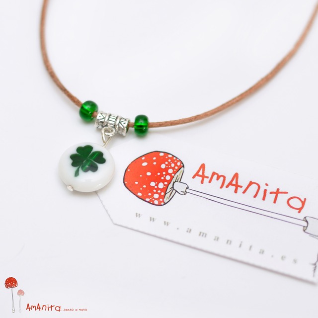Jóvenes Amanitas - Collar 4